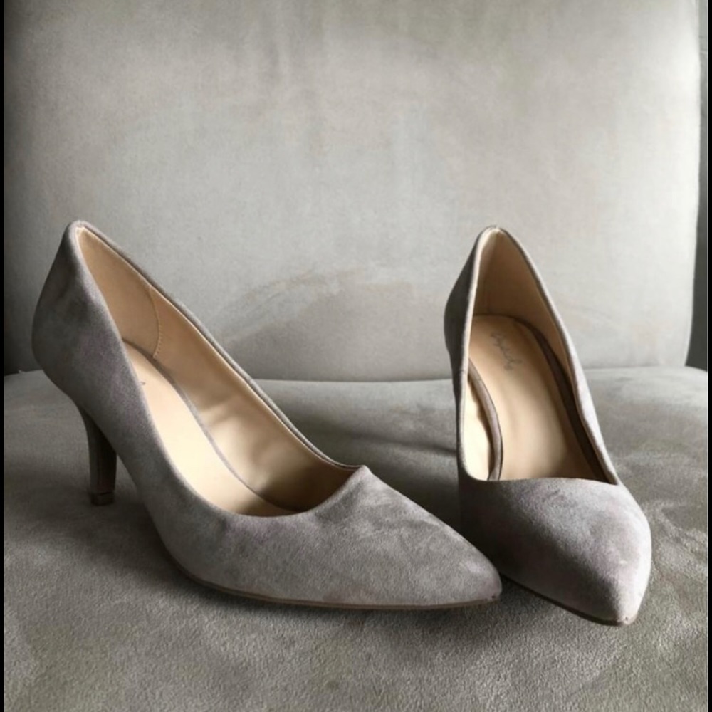 WINDSOR pointed toe pumps